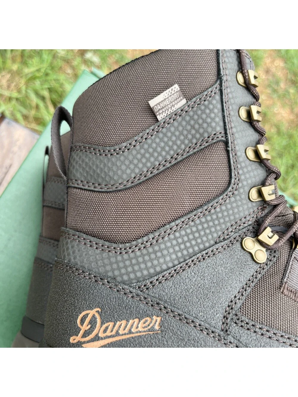 New Danner Vital 8” Dry Waterproof/ Plyolite Midsole Mens Size 8 Brown $210 MSRP